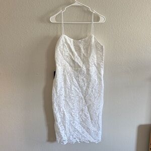 Women’s midi lace dress